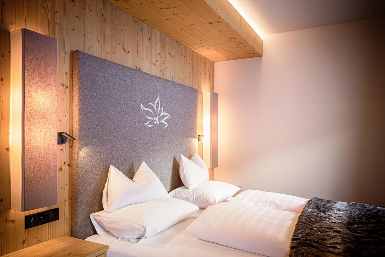 Hotel & Chalets Edelweiss Madonna Kültér fotó